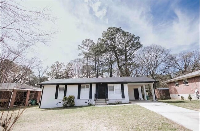 Primary Photo - 3047 Horse Shoe Dr