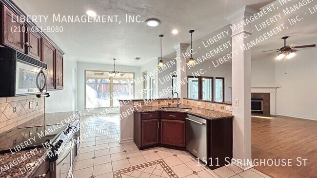 Building Photo - 1511 Springhouse St