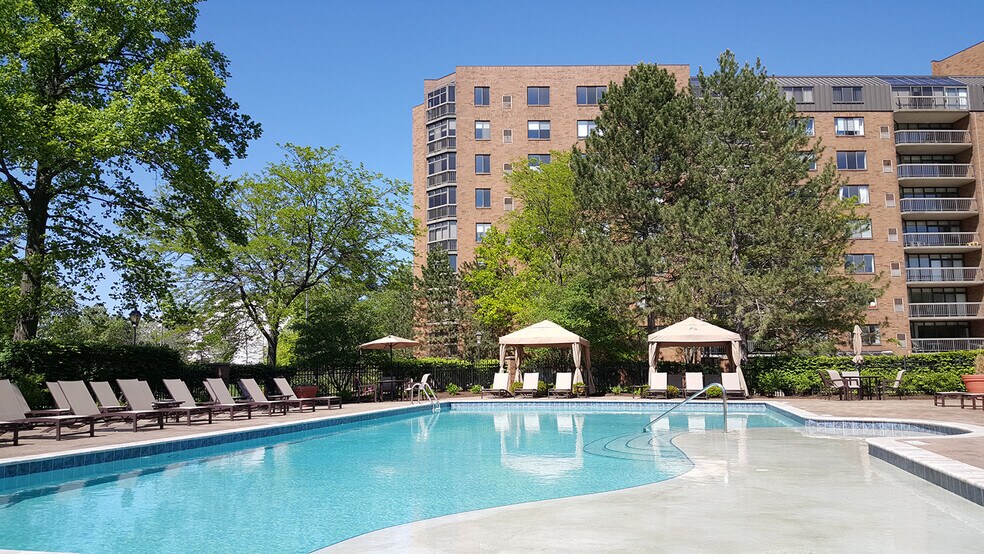 Four Seasons Apartments 26600 Zeiger Dr Beachwood OH 44122