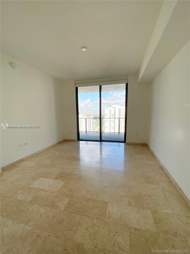 Building Photo - 88 SW 7th St