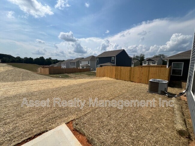 Building Photo - 3031 Nicole Cir