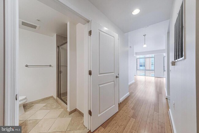 Building Photo - 11990 Market St