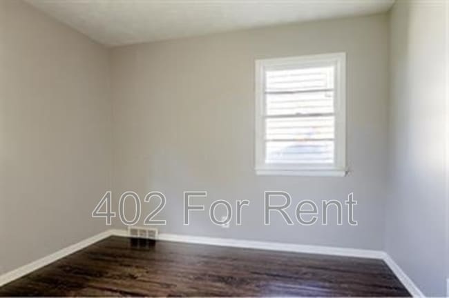 Building Photo - 5120 N 48th St