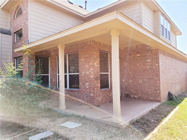Building Photo - 2103 Ariella Dr