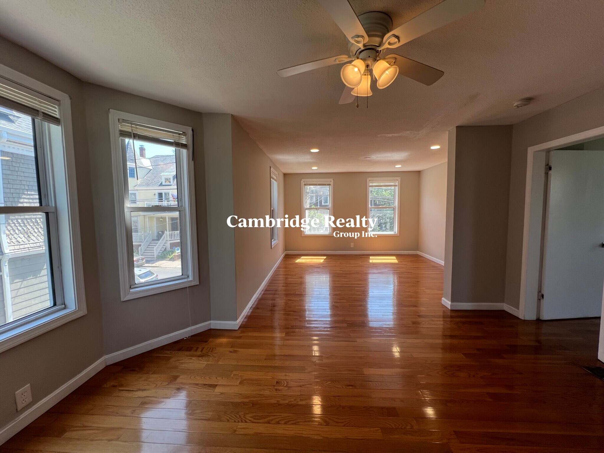 Building Photo - 17 Hudson St