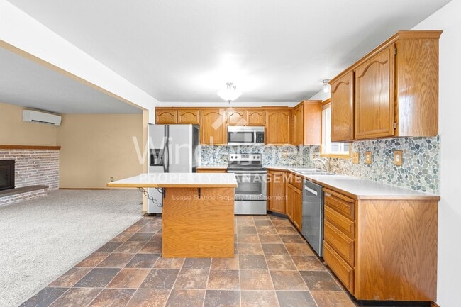 Building Photo - **Available July** 4 Bedroom Home In Spokane Valley