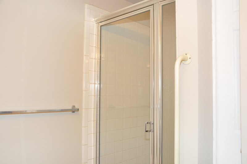 Building Photo - 30042 W 12 Mile Rd