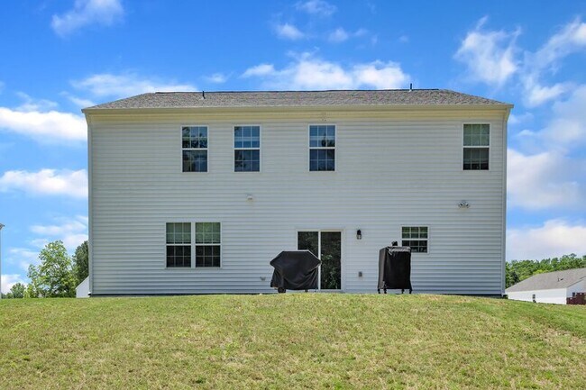 Building Photo - 58 Hawksmoore Ln