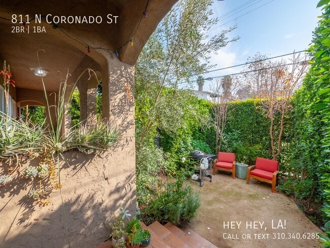 Building Photo - 811 N Coronado St