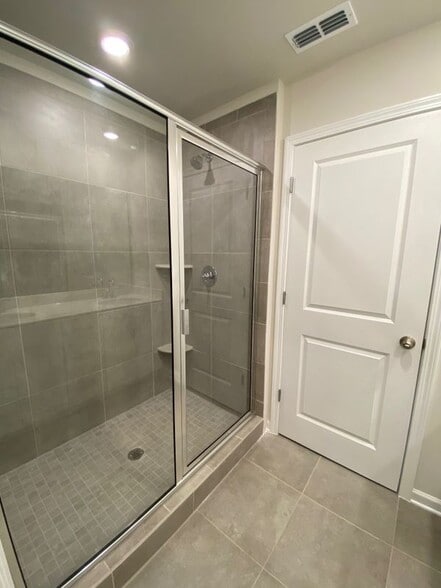 Building Photo - 151 Cedar Ln