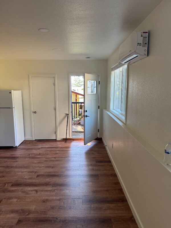 Building Photo - 2306 NE 154th Cir