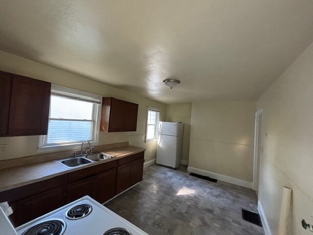 Building Photo - 2721 Ivy Ave