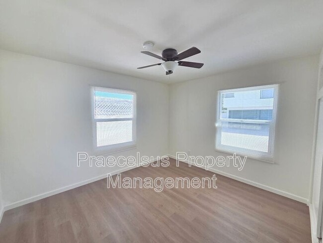 Building Photo - 270 Whitney St