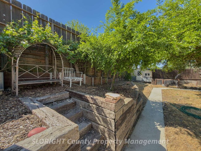 Building Photo - AVAILABLE MAY - Atascadero Home with Backyard Oasis + Bonus Office