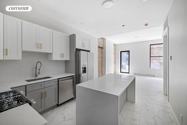 Building Photo - 53 Kent Ave