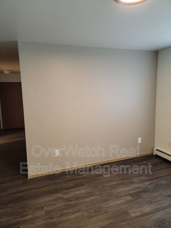 Building Photo - 3405 Oregon Dr