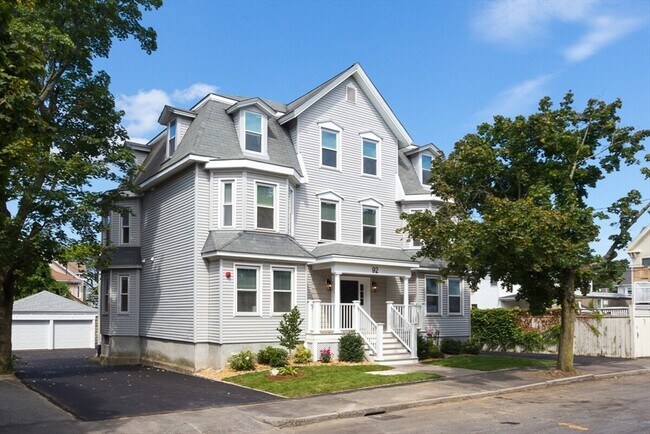 Building Photo - 92 Brown St
