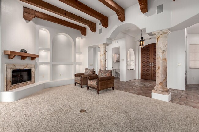 Catalina Foothills 4 bedroom 4 bath Home located in prestigious Canyon Ridge. 270-degree VIEWS! - 4667 N Rocky Crest Plz