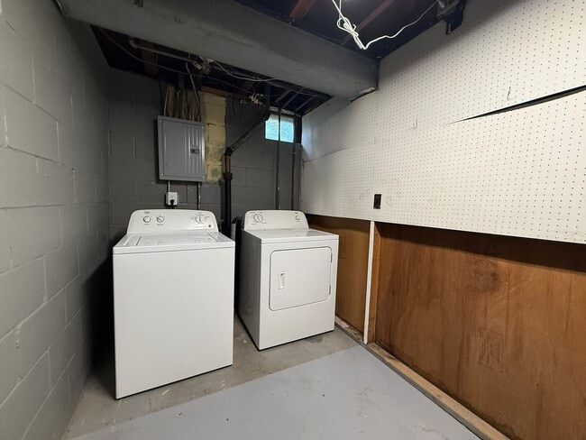 Building Photo - South Shores Ranch!  2 Bedroom, 1 Bath Rea...