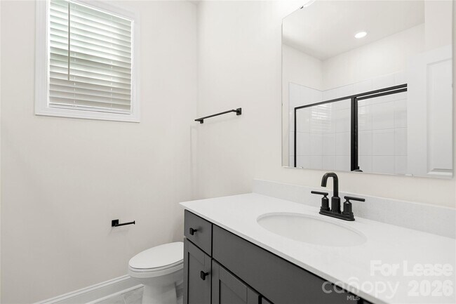 Building Photo - 7185 Sylvan Retreat Dr