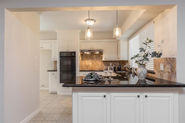 Building Photo - 46 N Deerfoot Cir