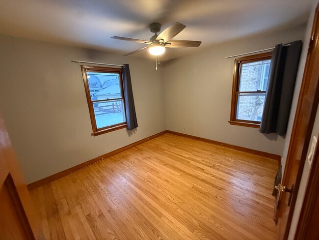 Building Photo - 1720 S 59th St