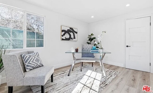 Building Photo - 11625 Keswick St