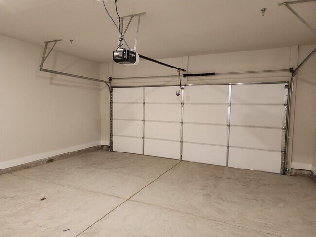 Building Photo - 1220 Walden Xing