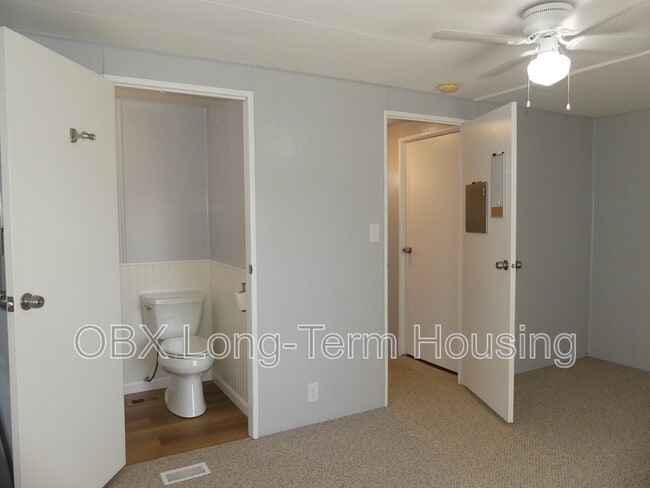 Building Photo - 111 Faris Dr