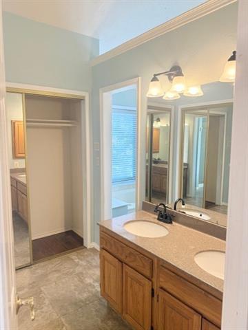 Building Photo - 3701 Dutton Dr