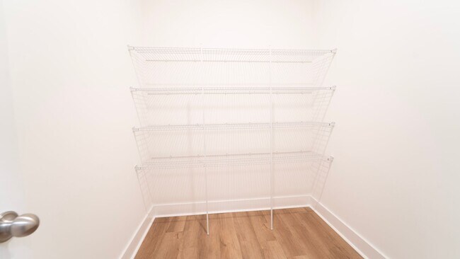 Building Photo - Move-In Special! Free January Rent — Stunning Like-New 4-Bedroom Home Just Minutes from Fort Stewart