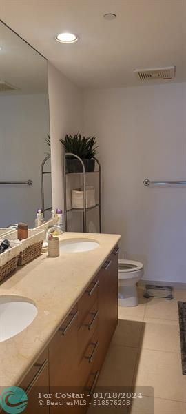 Building Photo - 50 Biscayne Blvd