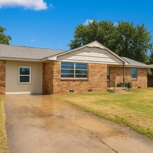 Building Photo - 4-Bedroom Home in Warr Acres