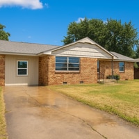 Building Photo - 4-Bedroom Home in Warr Acres