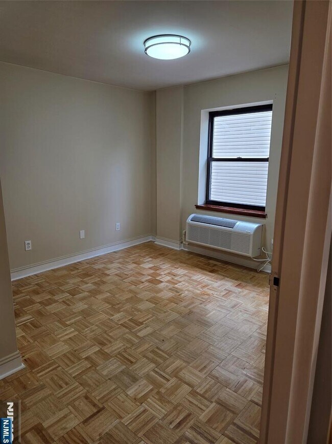 Building Photo - 2401 Bergenline Ave