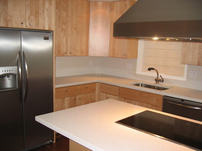 Building Photo - 4823 N 35th Pl