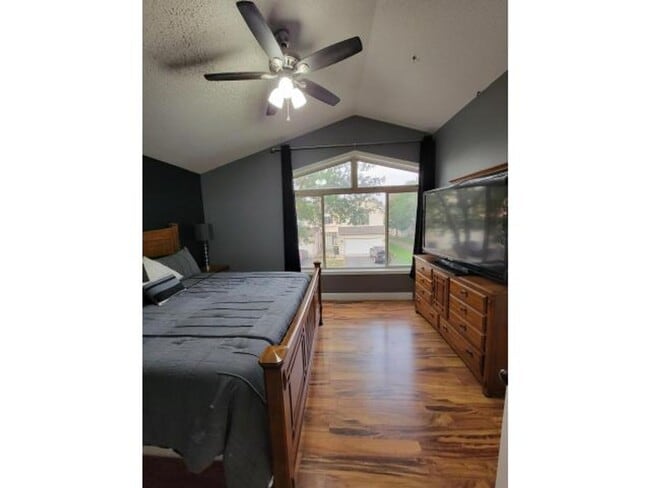 Building Photo - 3BR Townhome | Ensuite Primary + Walk-In Closet | Upper Laundry-Avail. June 1st