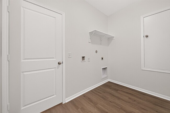 Building Photo - 16737 Oak Bough Dr