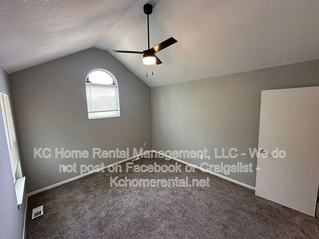 Building Photo - 503 SW 4 St