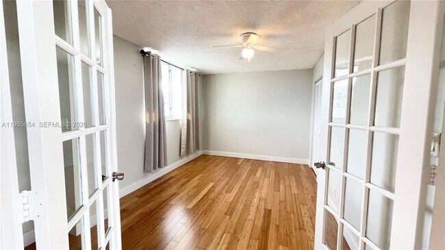 Building Photo - 3703 NE 166th St