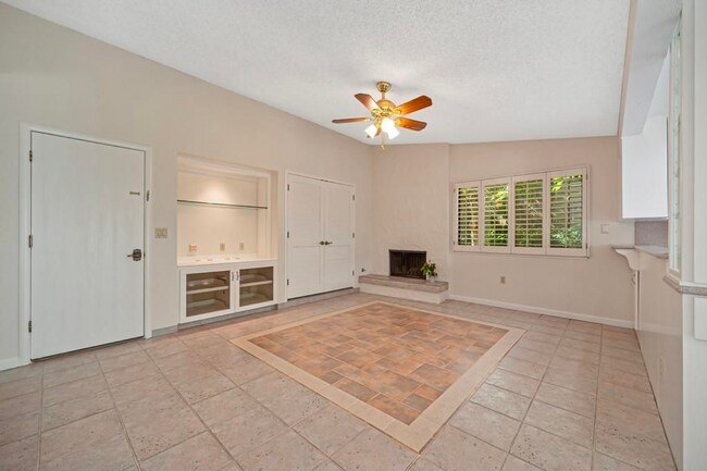 Building Photo - Beautiful 3-Bedroom Home in North Auburn's Sierra Foothills