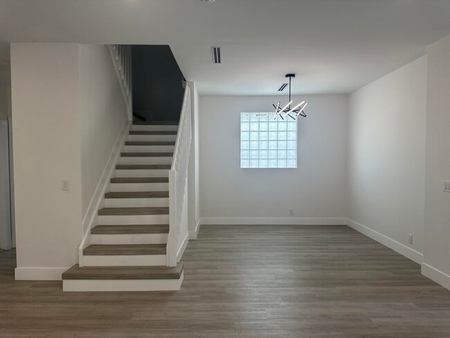 Building Photo - 10702 NW 1st Ct