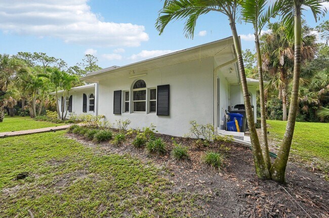 Building Photo - 9417 Whippoorwill Trail