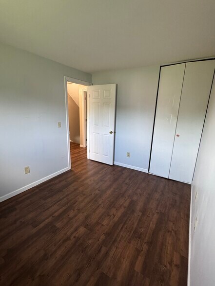 Building Photo - 318 Fox Run