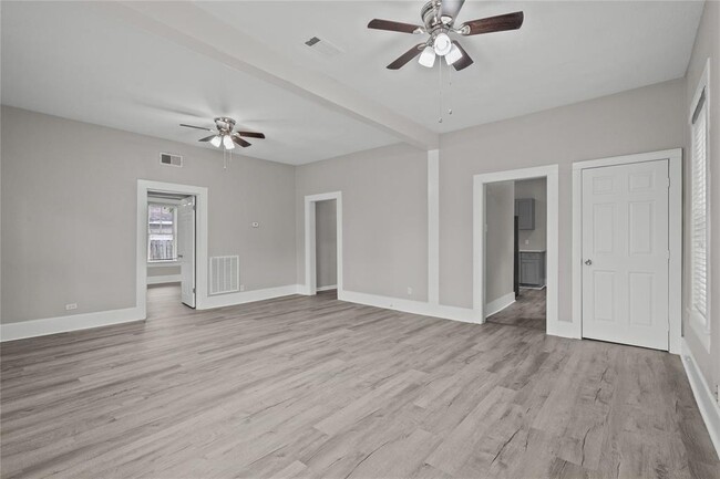 Building Photo - 2509 7th Ave N