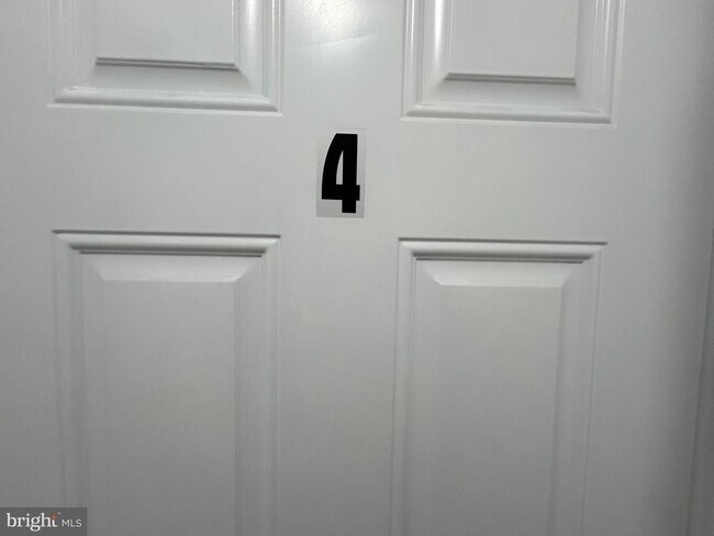 Building Photo - 222 W Patterson St