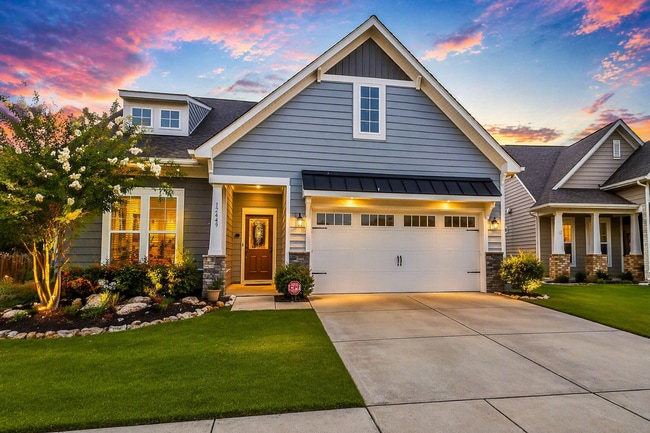 Building Photo - Coming Soon! 3 Bedroom Single Family Home