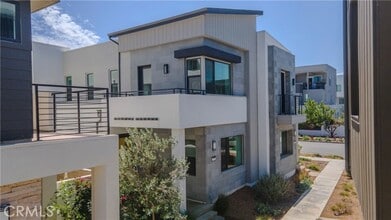 Building Photo - 251 Novel