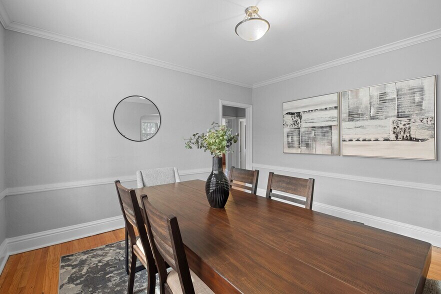 Building Photo - 7055 Dartmouth Ave