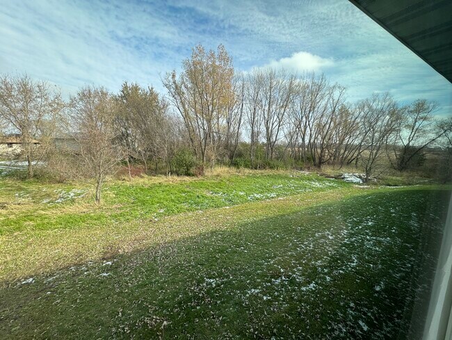 Building Photo - 312 61st St SW